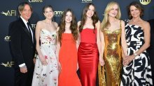 Prvi put na crvenom tepihu: Nicole Kidman pozirala sa kćerima tinejdžericama
