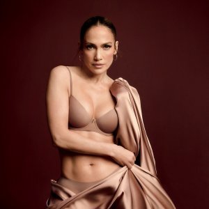 Jennifer Lopez u reklami za Intimissimi
