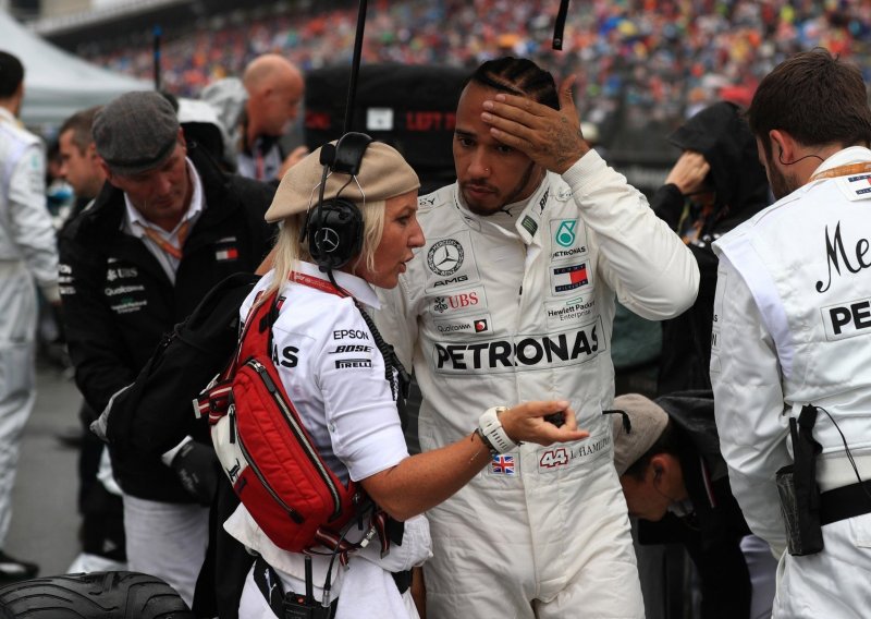 Hamilton želi preći iz Mercedesa u Ferrari, ali odbijen je: Svejedno mijenja momčad?