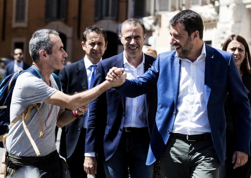 Izgurali su Salvinija, no on se ne predaje tek tako: Talijane poziva na masovni izlazak ulice