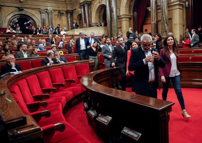 Katalonski parlament usvojio rezoluciju o samoodređenju