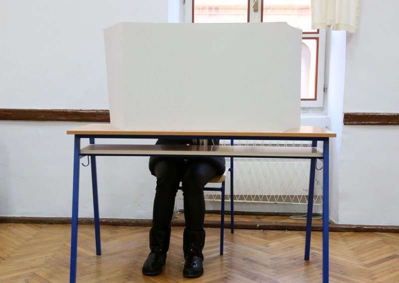 Ministarstvo uprave otkrilo koliko će birača moći glasati na predsjedničkim izborima