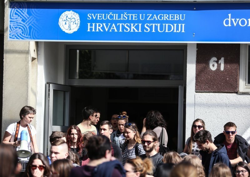 Studentski zbor Sveučilišta u Zagrebu solidarizirao se sa studentima Hrvatskih studija