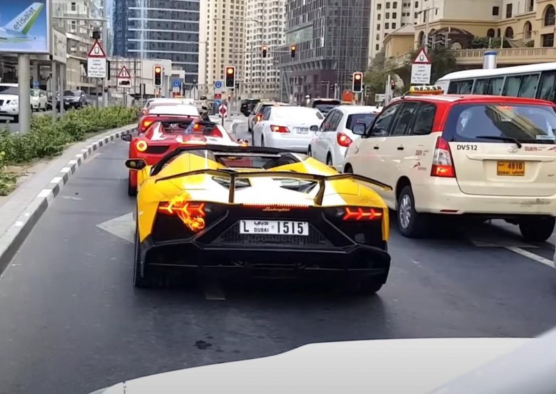 Lik iz Dubaija pravio se važan pa si zapalio Lamborghini