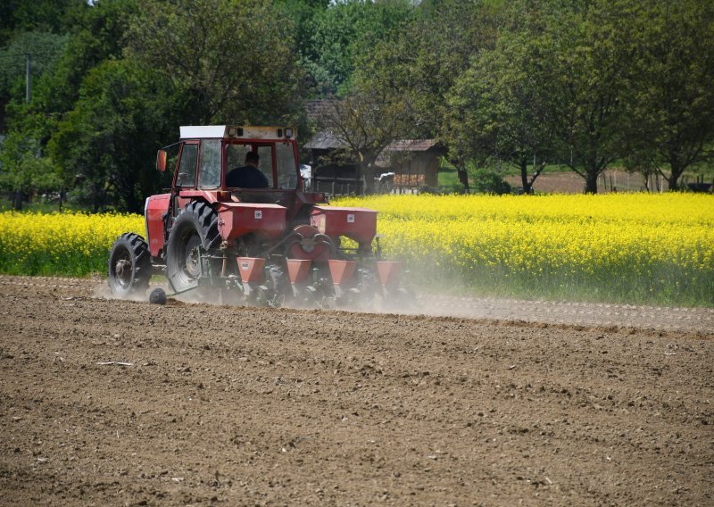 Europska komisija odobrila Hrvatskoj prenamjenu još 120 milijuna kuna za poljoprivredu