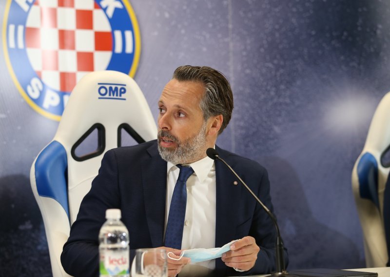 [VIDEO] Novi predsjednik Lukša Jakobušić se na prvoj presici obrušio na gotovo sve u klubu, a nije štedio ni 'Naš Hajduk'
