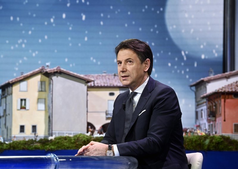 Talijanski premijer Conte u utorak podnosi ostavku