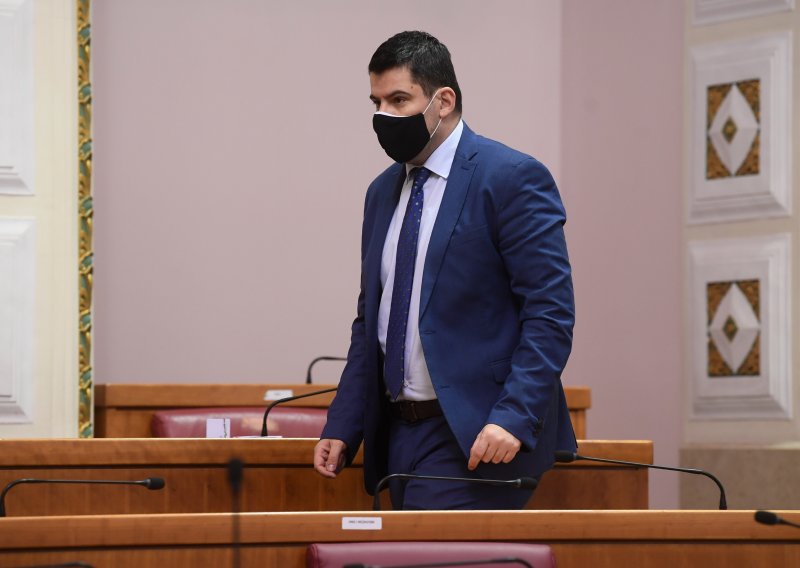 Grmoja: Neka Plenković više ne govori da je opoziciju potukao do nogu na izborima jer je očito da bez nje nema kvoruma ni većine