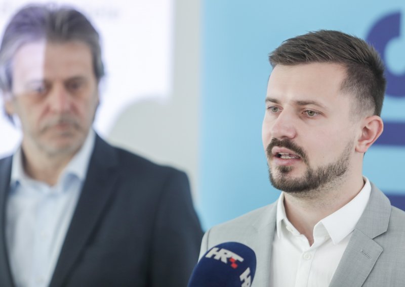 [FOTO] Nađi i Huić predstavili 'kalkulator ukidanja prireza': Vratit ćemo ljudima milijardu kuna i ukinuti prirez u Zagrebu