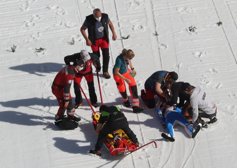 [VIDEO/FOTO] Stravična nesreća svjetskog prvaka i olimpijskog pobjednika na Planici; nepomično ležao, u nesvijesti prevezen helikopterom u bolnicu