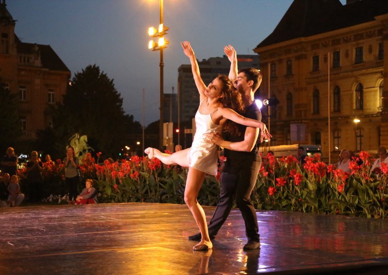 Premijerno Balet Preljocaj na pozornici ispred kazališta u sklopu Festivala ljetne večeri HNK u Zagrebu