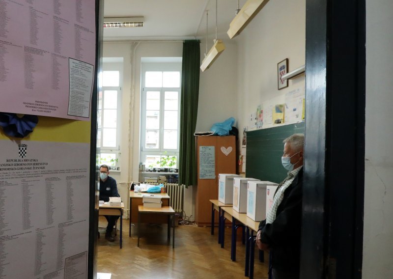 Izborna čuda: Ljudi nisu glasali, neki bili i u Njemačkoj, a evidentirani su kao da jesu