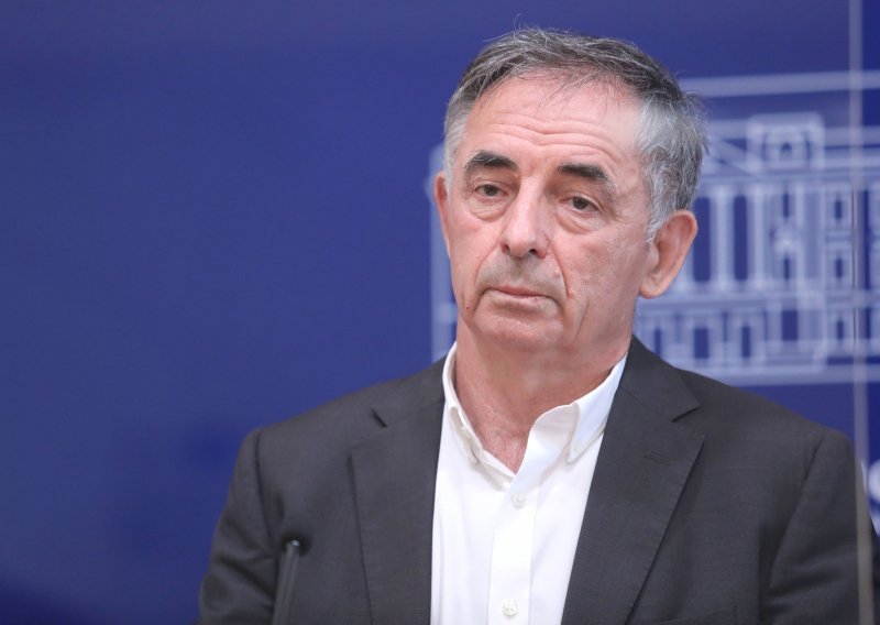 Pupovac: SDSS će biti suzdržan na glasanju o Đurđević, ne znam za druge manjince