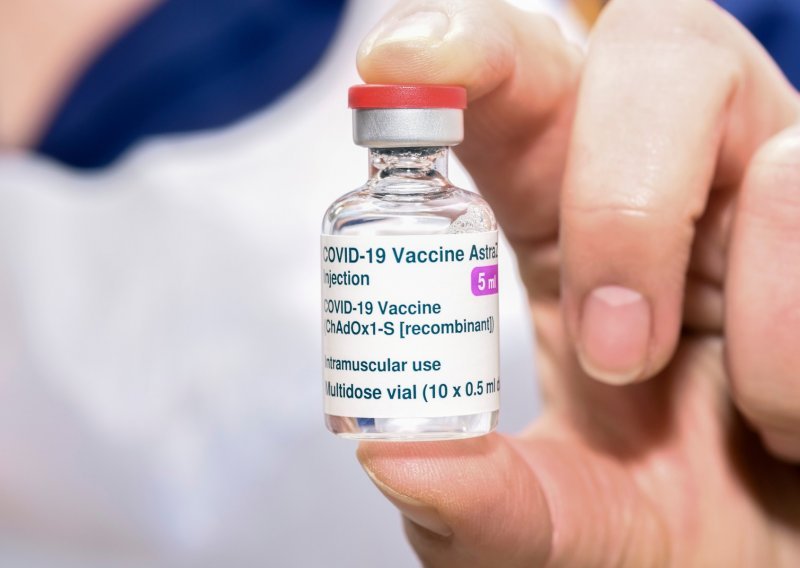 Kambodža će kombinirati AstraZenecu i kineska cjepiva radi jačeg djelovanja