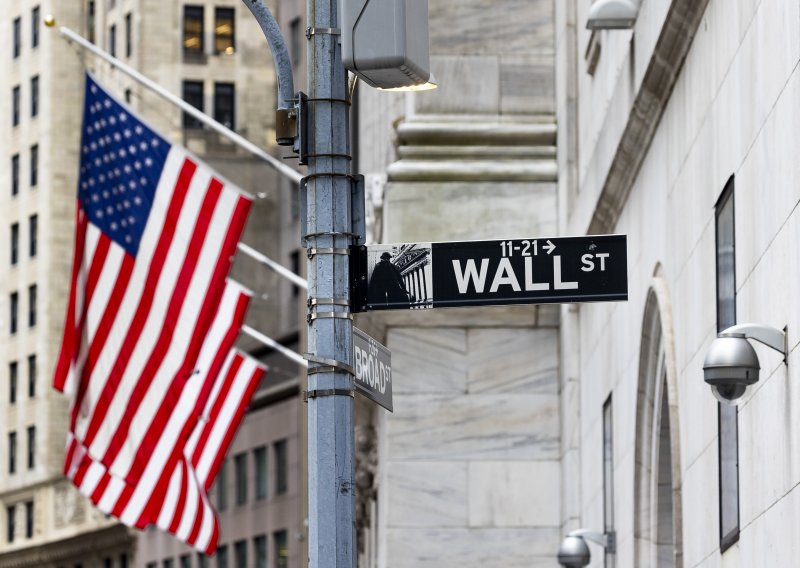 Wall Street nadoknadio gubitke, burze rastu na krilima poslovnih rezultata