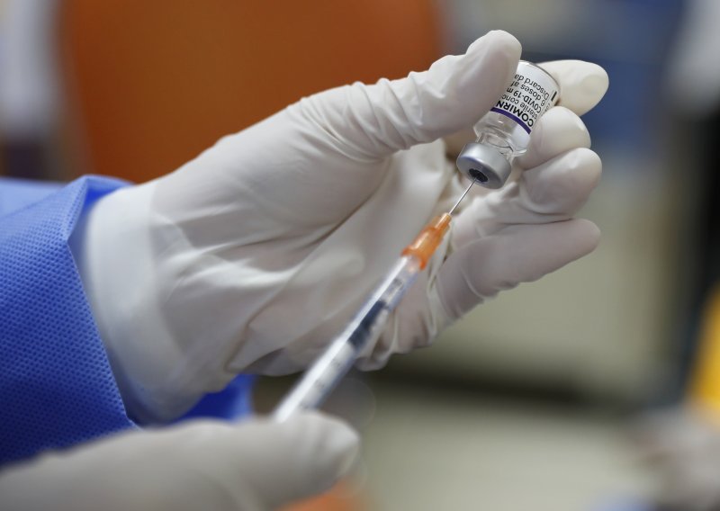 Pfizer očekuje 37 milijardi dolara prihoda od cjepiva u ovoj godini