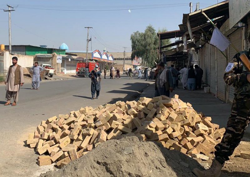 Nova eksplozija u Afganistanu: Više od 30 ubijenih u napadu bombaša samoubojice u Kandaharu