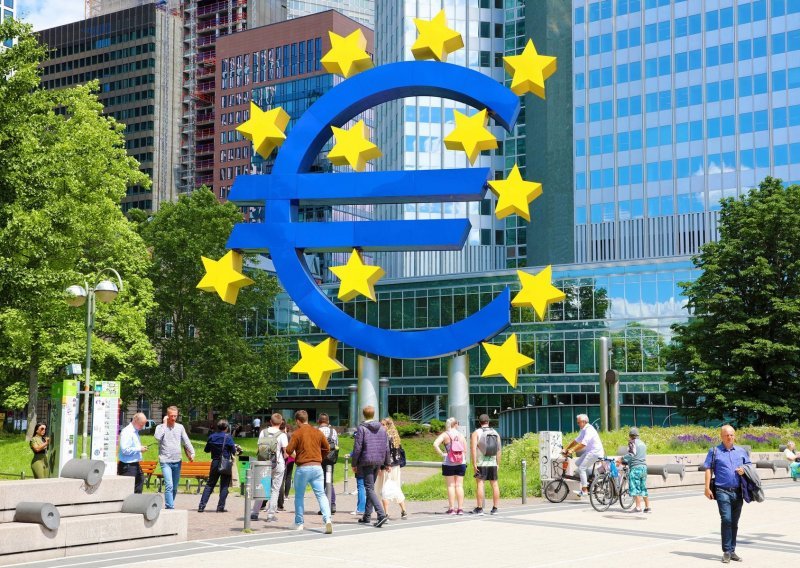 ECB je već tri puta ove godine podignuo kamate. Evo što to znači za vaš džep, inflaciju i cijelo gospodarstvo