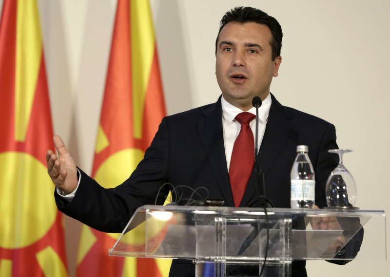 Sjeverna Makedonija: Zaev odgađa ostavku