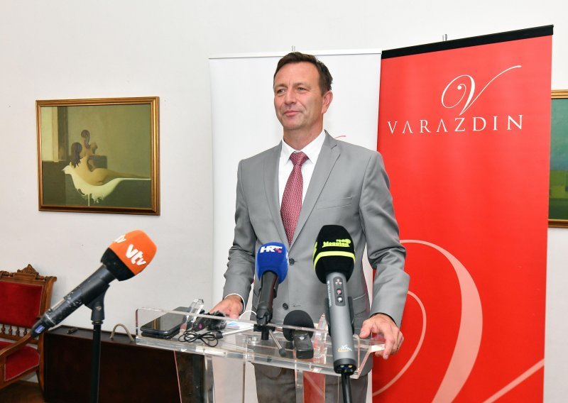 Gradonačelnik Varaždina osudio čin nasilnog uklanjanja zastave srpske manjine