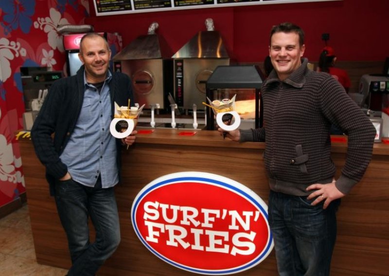Surf'n'Fries otvorio restoran u Švedskoj, pa idu u Iran