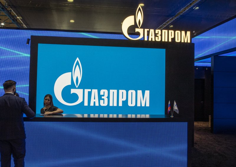 Gazprom tvrdi da redovno isporučuje plin u Europu preko Ukrajine