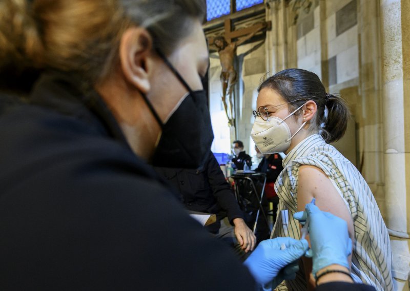 Stupio na snagu najstroži zakon u Europi: U Austriji od subote obvezno cijepljenje odraslih protiv covida-19