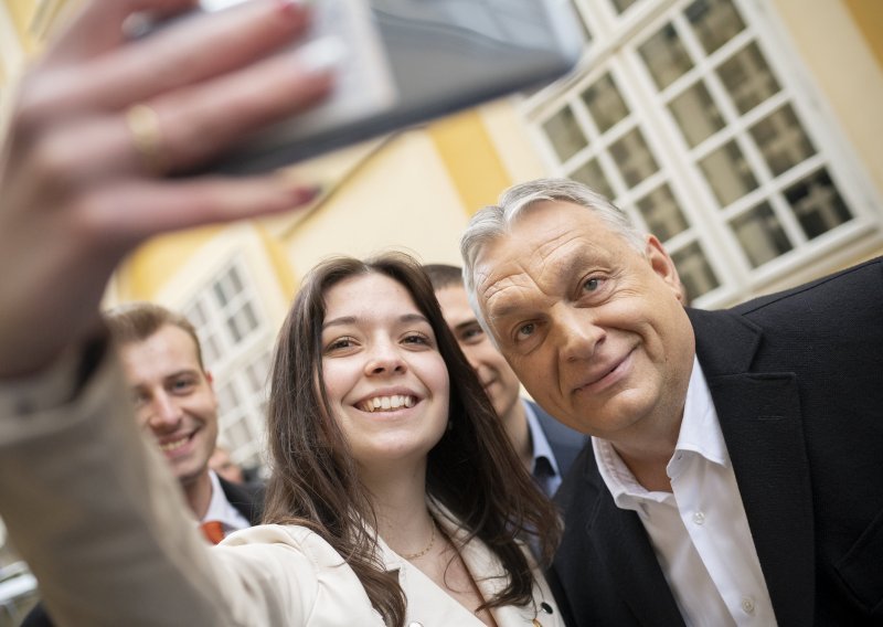 Mađari u nedjelju na biralištima, ankete daju malu prednost Orbanu