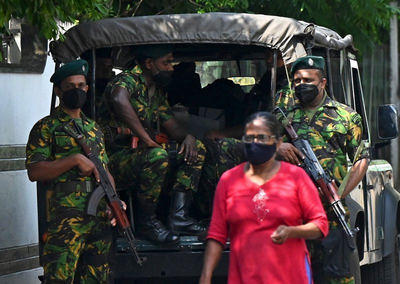 Šri Lanka uvela policijski sat, pravnici traže ukidanje izvanrednog stanja
