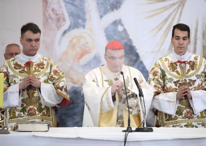 Uskrsna čestitka kardinala Bozanića patrijarhu Porfiriju i pravoslavnim vjernicima: Uskrsni dar mira nutarnja je preobrazba našega života