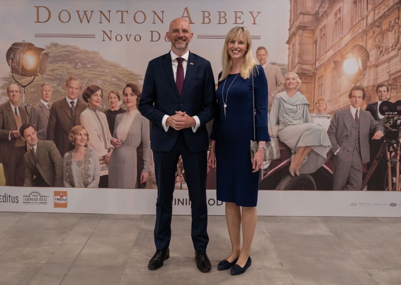 Britanski ambasador otvorio premijeru filma – Downton Abbey: novo doba