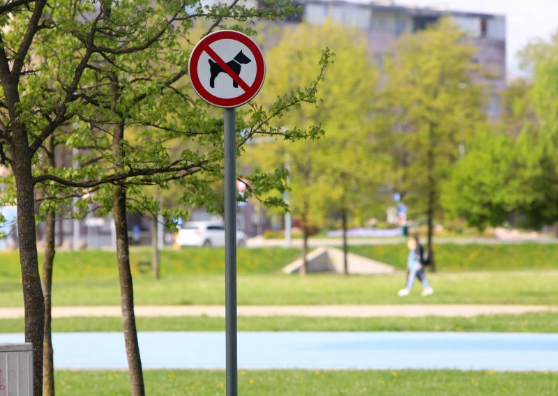 HSLS-ova kritika gradskoj vlasti: Ignoriraju građane koji žele park za pse