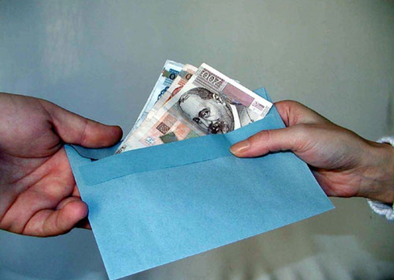 ‘Plave kuverte’ dio su hrvatske stvarnosti
