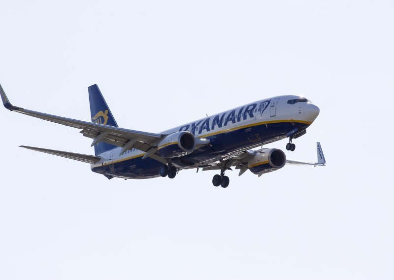Ryanair troškove uvedenog poreza na ekstraprofit prenio na putnike - Dobio kaznu od 750 tisuća eura i otkazuje letove