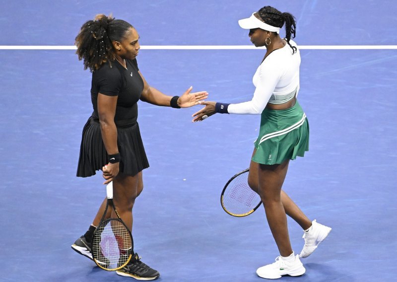 Čehinje rastužile sestre Williams; Serena i Venus nisu dugo trajale na turniru parova