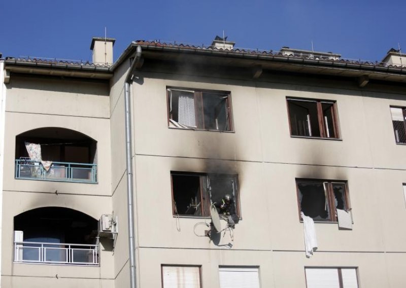 Eksplozija i požar na Vrbanima, stanare skidali s balkona