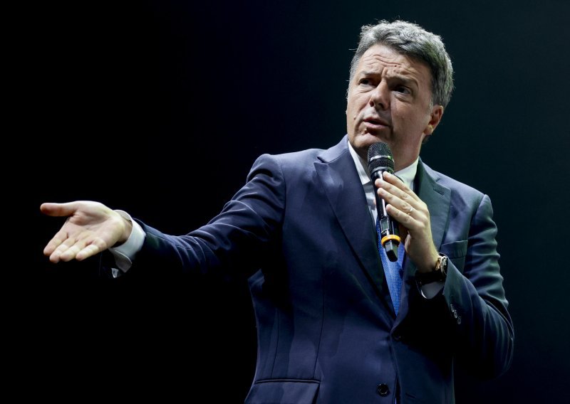 Centrist Renzi kritizirao čelnika Pokreta pet zvijezda tjedan dana uoči izbora: 'Sramite se'