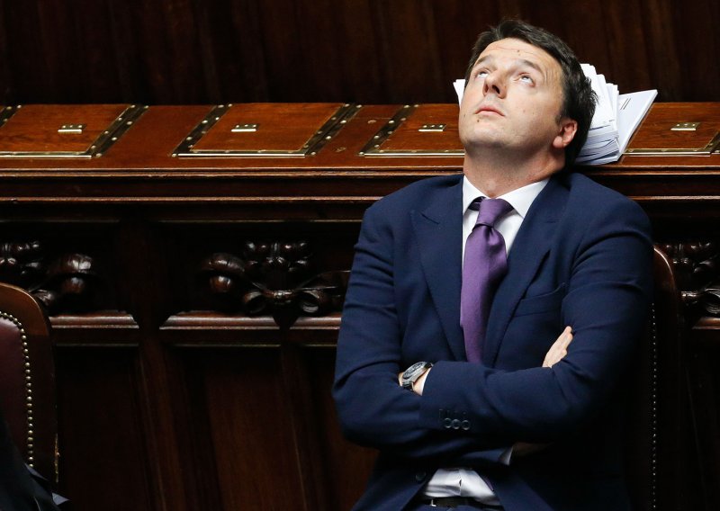 'Padne li Renzi, Italija tone još dublje'