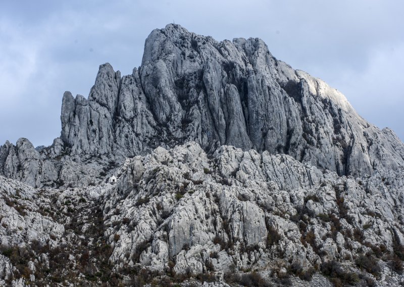 Ravnatelj Parka prirode Velebit zbog kamenoloma traži reakciju inspekcije