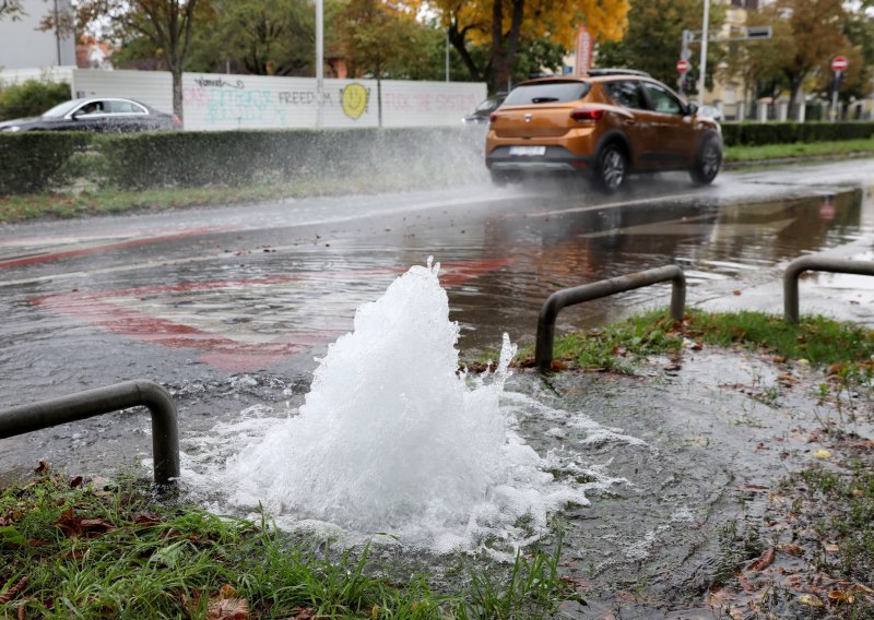 U Zagrebu na dva mjesta pukla vodovodna cijev, evo tko je sve bez vode
