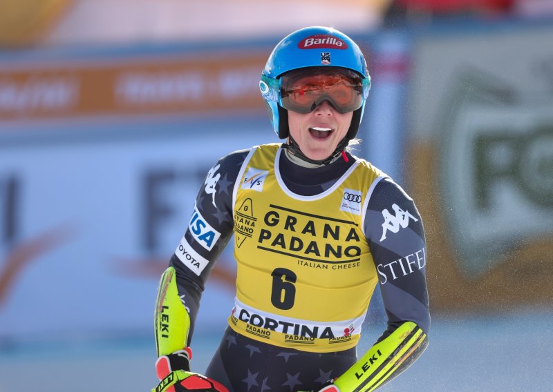 Mikaela Shiffrin preuzela rekord svih rekorda, a u povijesnom danu Hrvatica napravila grešku prije cilja i ostala bez bodova