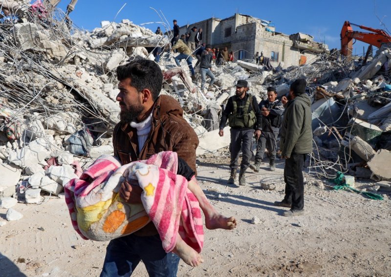 Dvadeset ljudi pobjeglo iz zatvora nakon potresa u Siriji
