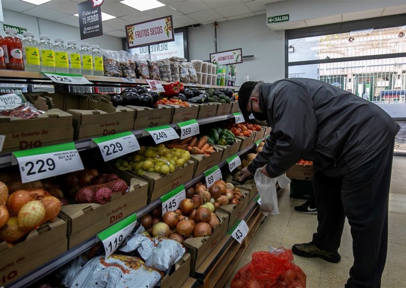 Potrošnja u europskoj maloprodaji pala u veljači, u Hrvatskoj stabilizirana