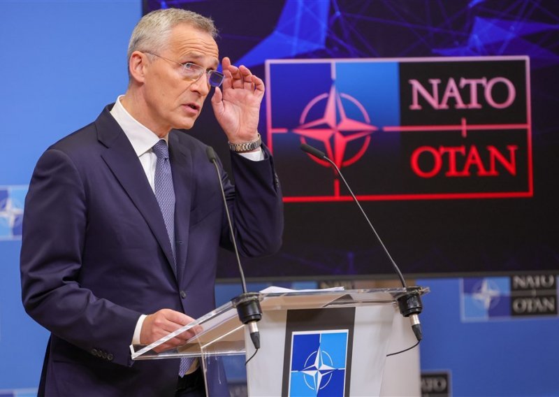 Stoltenberg: NATO nije uočio da Rusija premješta taktičko nuklearno naoružanje