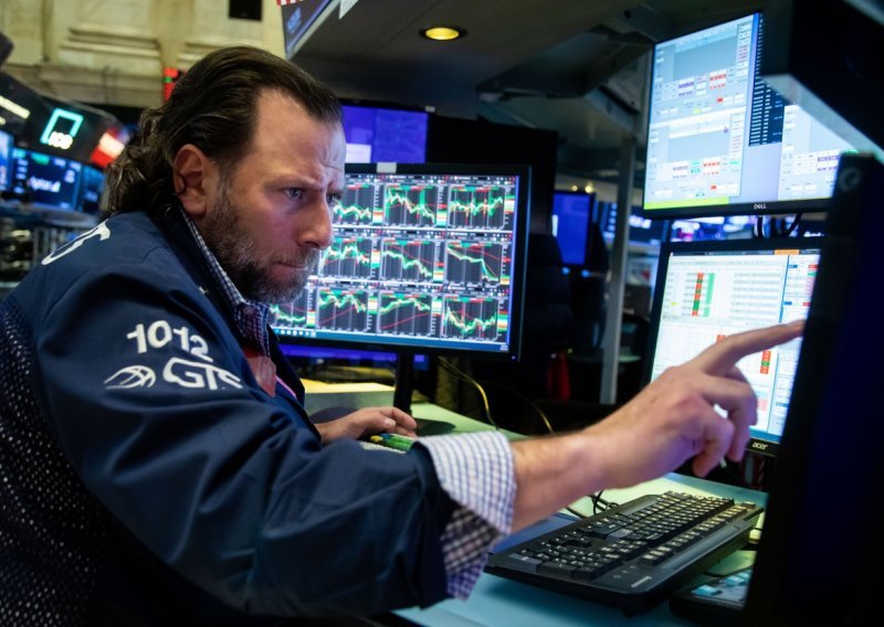 Na svjetskim burzama vlada oprez, Wall Street porastao
