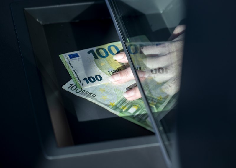 Hrvati u kešu i dionicama imaju nevjerojatnih 81 milijardu eura