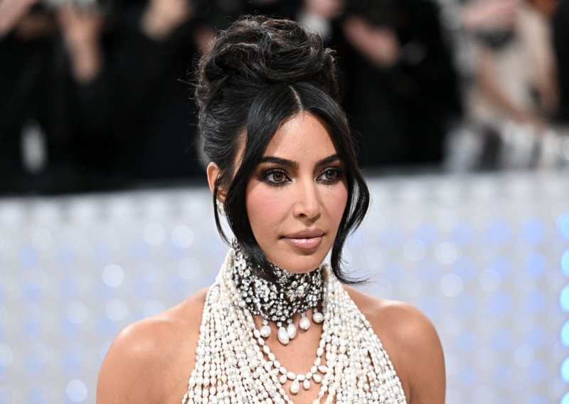 Kim Kardashian rastura na fakultetu: Na kolokviju dobila odlične rezultate