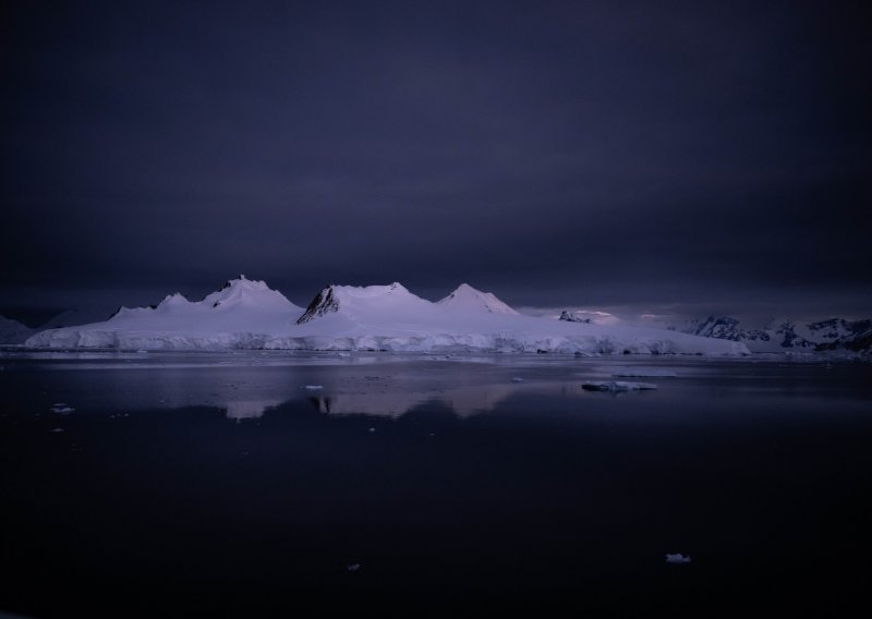 Topljenje leda moglo bi s Antarktike poslati divovske cunamije, kakvi su se davno u prošlosti već događali