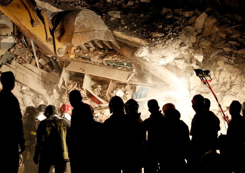 U potresu u Italiji broj mrtvih narastao na 247