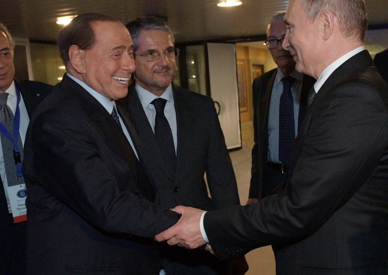 Putin o Berlusconiju: 'Bio mi je pravi prijatelj'
